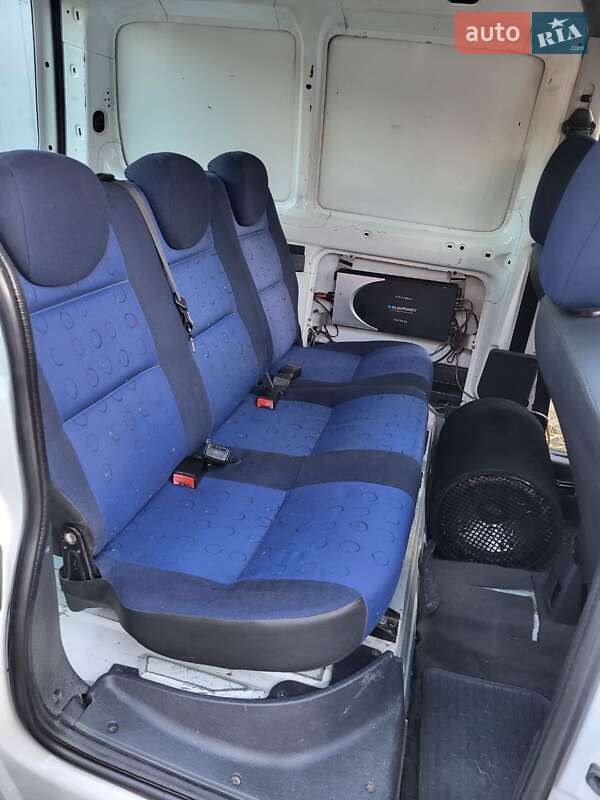 Вантажопасажирський фургон Peugeot Partner 2008 в Вінниці