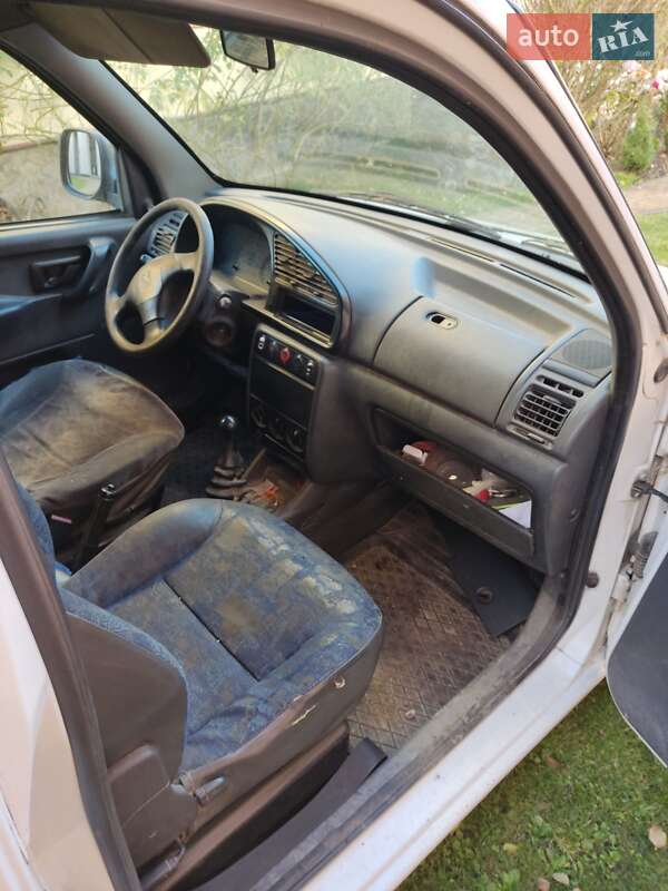 Минивэн Peugeot Partner 2000 в Львове