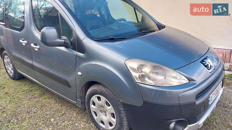 Минивэн Peugeot Partner 2010 в Ивано-Франковске