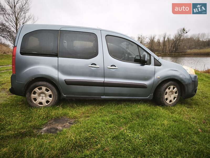 Минивэн Peugeot Partner 2011 в Киеве
