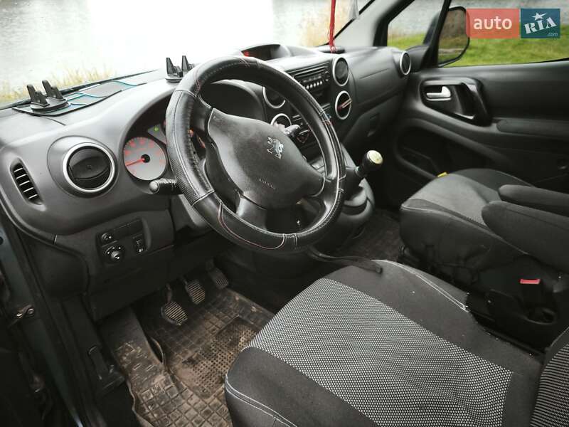 Минивэн Peugeot Partner 2011 в Киеве