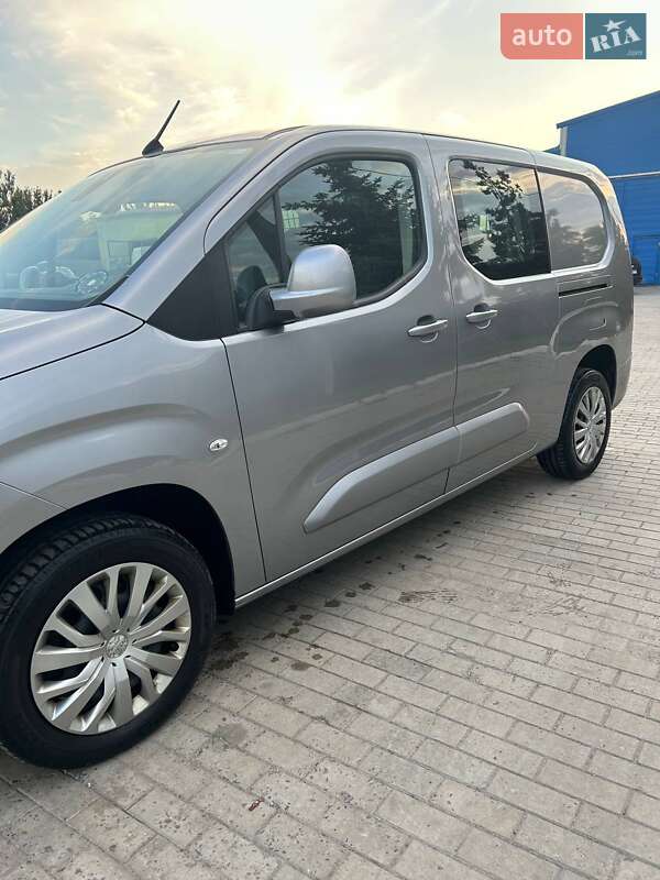 Вантажопасажирський фургон Peugeot Partner 2019 в Полтаві фото 5 Вантажопасажирський фургон Peugeot Partner 2019 в Полтаві