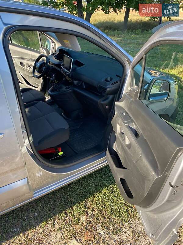 Вантажопасажирський фургон Peugeot Partner 2019 в Полтаві фото 20 Вантажопасажирський фургон Peugeot Partner 2019 в Полтаві