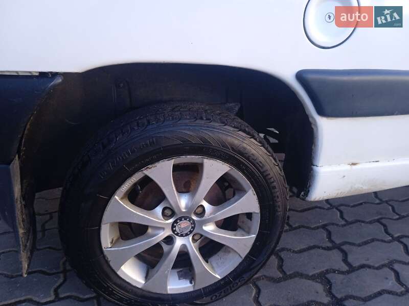 Минивэн Peugeot Partner 1998 в Бориславе