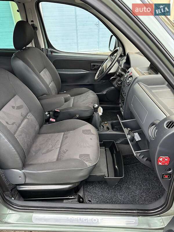 Минивэн Peugeot Partner 2008 в Киеве