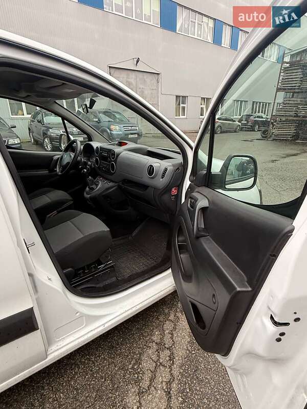 Минивэн Peugeot Partner 2017 в Киеве