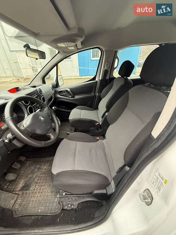 Минивэн Peugeot Partner 2017 в Киеве