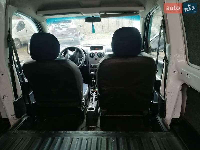 Грузовой фургон Peugeot Partner 2006 в Виннице