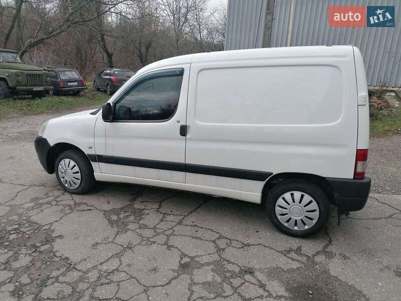 Грузовой фургон Peugeot Partner 2006 в Виннице