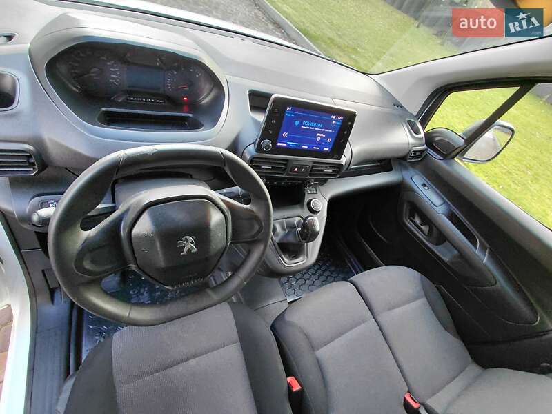 Вантажопасажирський фургон Peugeot Partner 2020 в Києві
