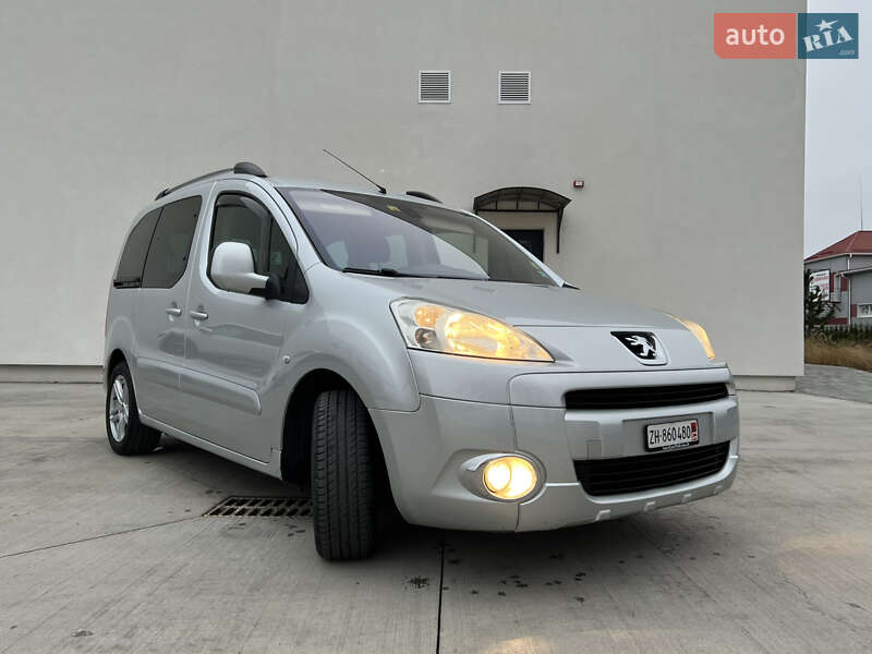 Мінівен Peugeot Partner 2011 в Луцьку