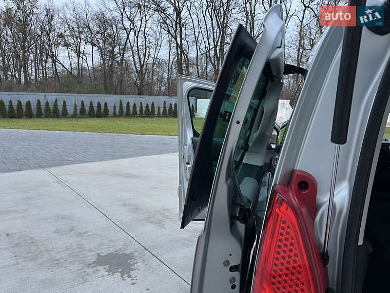 Мінівен Peugeot Partner 2011 в Луцьку