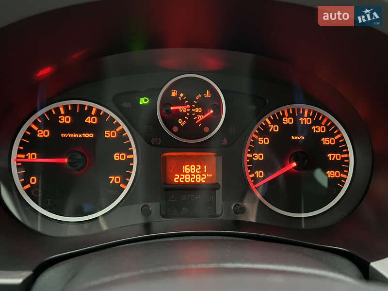 Мінівен Peugeot Partner 2011 в Луцьку