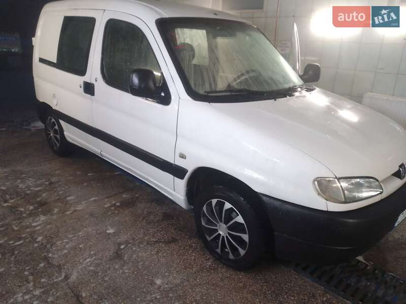 Минивэн Peugeot Partner 2001 в Долине фото 2 Минивэн Peugeot Partner 2001 в Долине