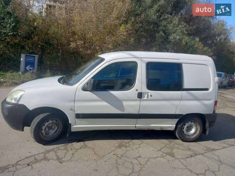 Минивэн Peugeot Partner 2007 в Сторожинце