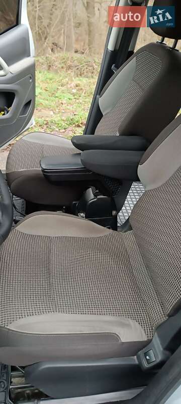 Мінівен Peugeot Partner 2014 в Звенигородці