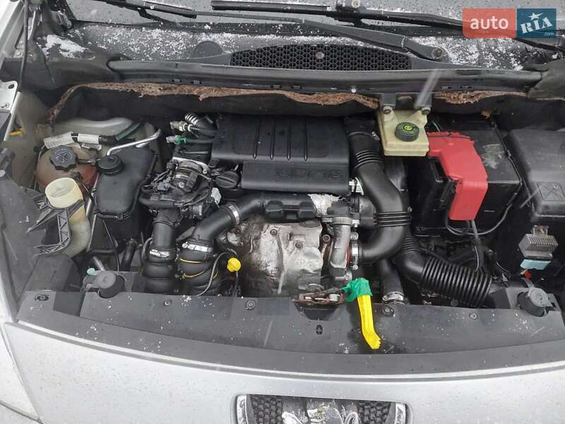 Минивэн Peugeot Partner 2008 в Львове