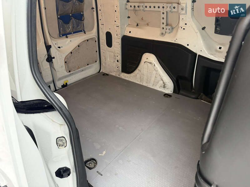 Грузовой фургон Peugeot Partner 2014 в Ивано-Франковске