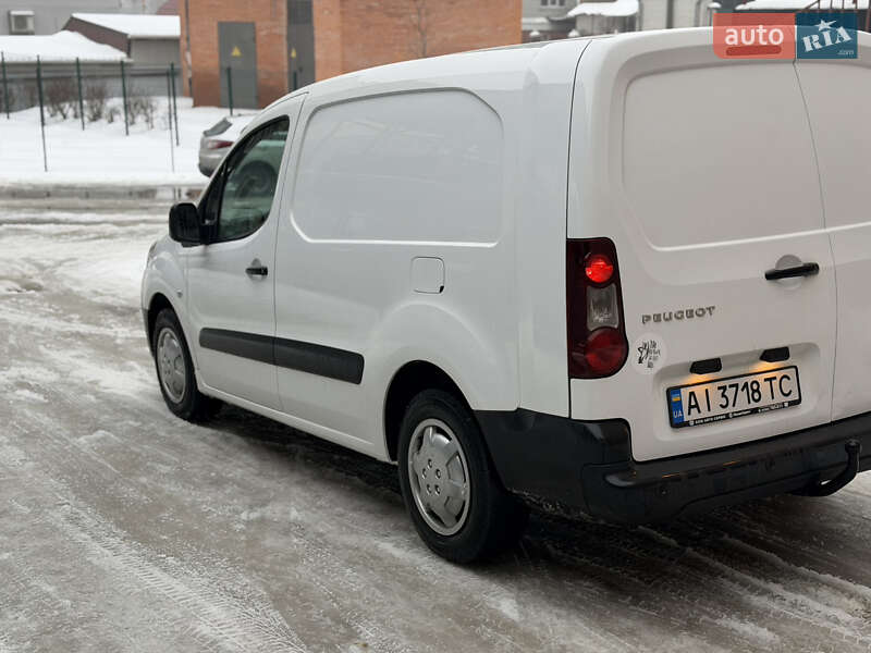 Грузовой фургон Peugeot Partner 2014 в Ивано-Франковске