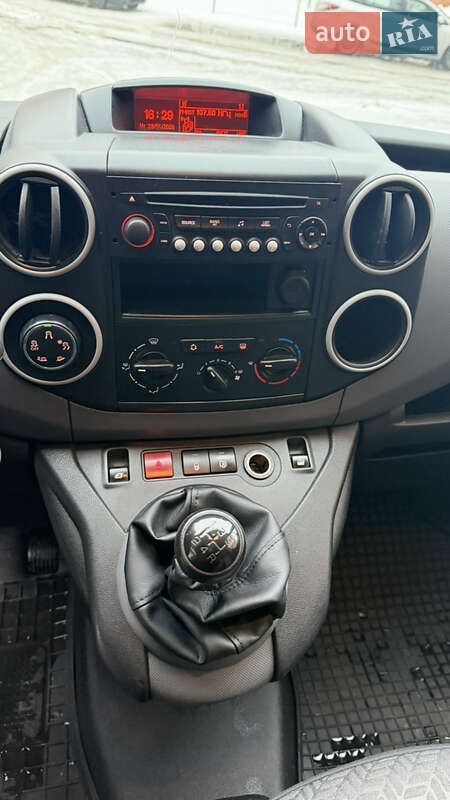 Грузовой фургон Peugeot Partner 2014 в Ивано-Франковске