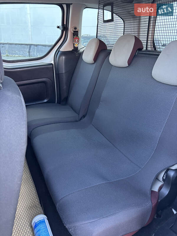 Минивэн Peugeot Partner 2017 в Хмельницком фото 17 Минивэн Peugeot Partner 2017 в Хмельницком