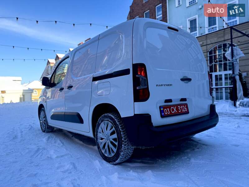 Вантажний фургон Peugeot Partner 2019 в Рівному