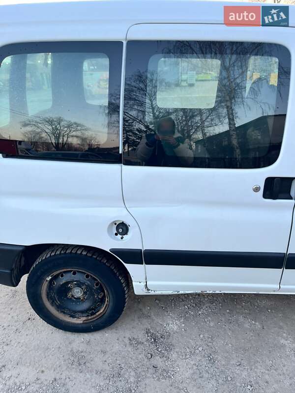 Минивэн Peugeot Partner 2003 в Черновцах