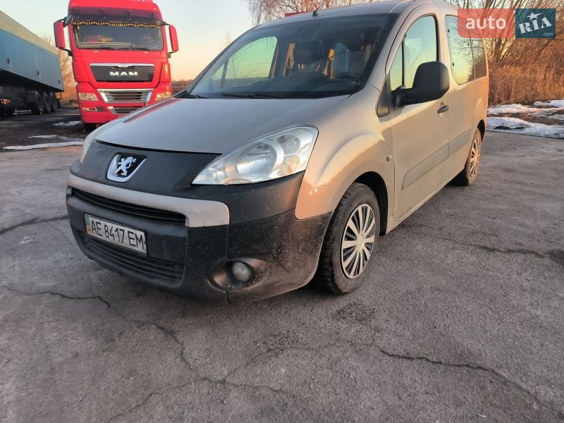 Минивэн Peugeot Partner 2011 в Прилуках