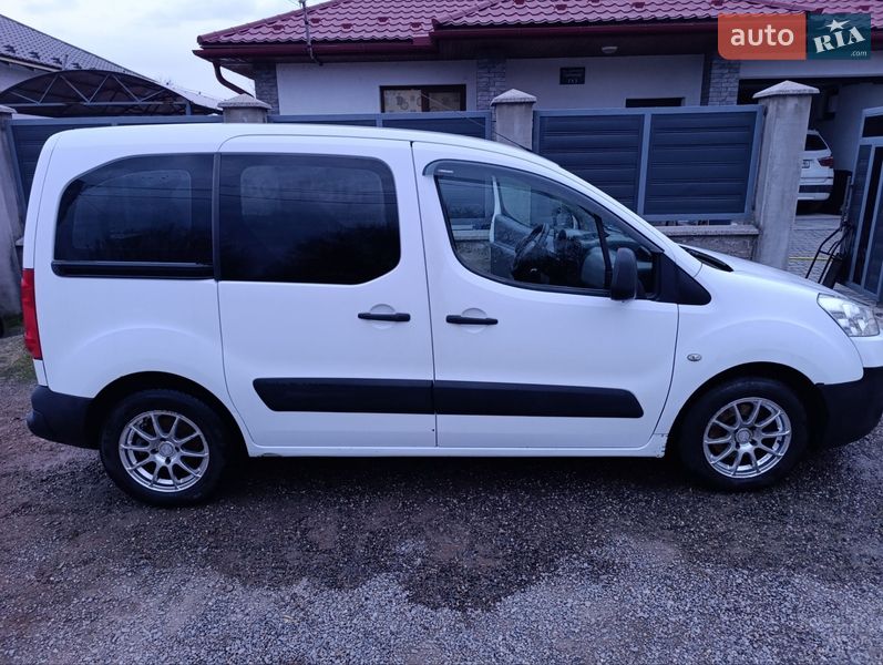 Минивэн Peugeot Partner 2010 в Виноградове