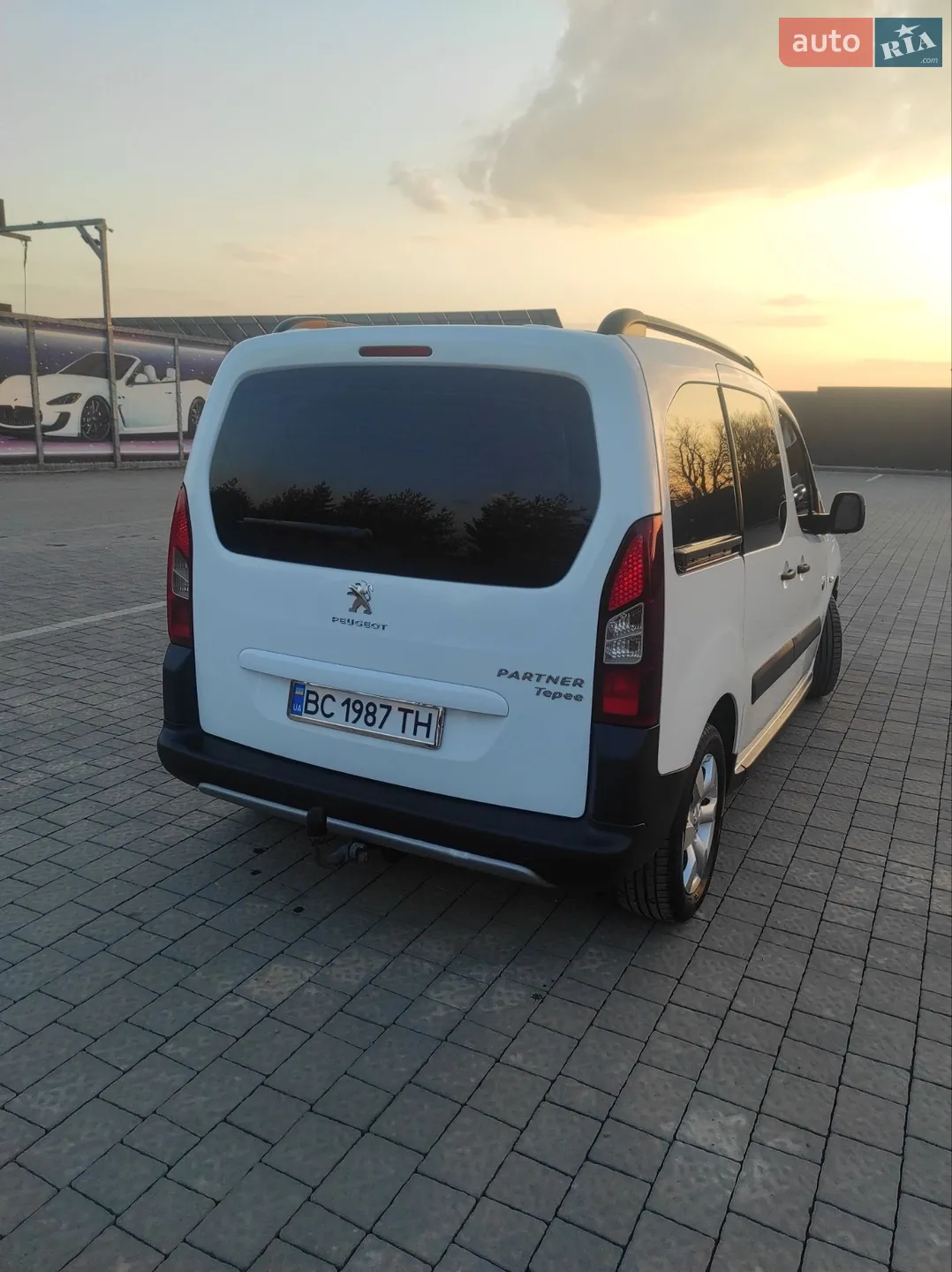 2015 Peugeot Partner - мініатюра 35