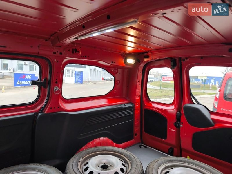 Грузовой фургон Peugeot Partner 2021 в Киеве фото 33 Грузовой фургон Peugeot Partner 2021 в Киеве