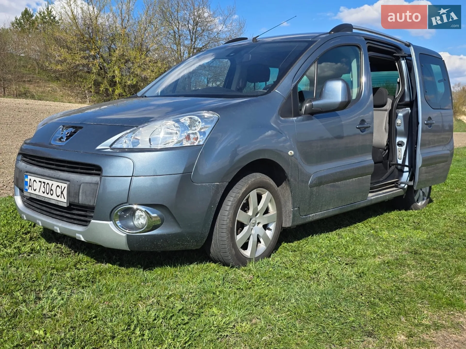2011 Peugeot Partner - мініатюра 3