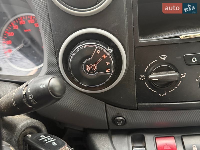 Минивэн Peugeot Partner 2014 в Буче