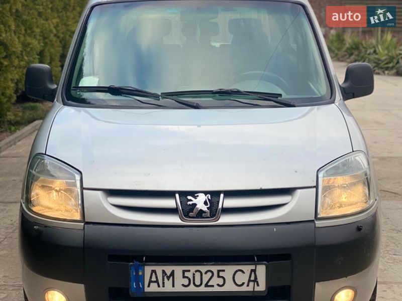 Мінівен Peugeot Partner 2005 в Звягелі