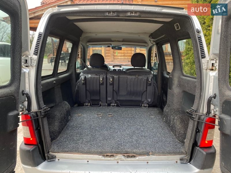 Мінівен Peugeot Partner 2005 в Звягелі