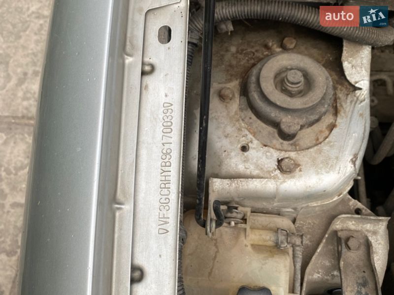 Мінівен Peugeot Partner 2005 в Звягелі