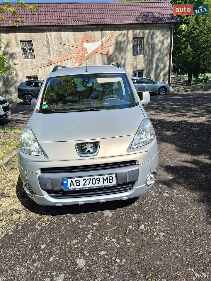 2010 Peugeot Partner - мініатюра 6