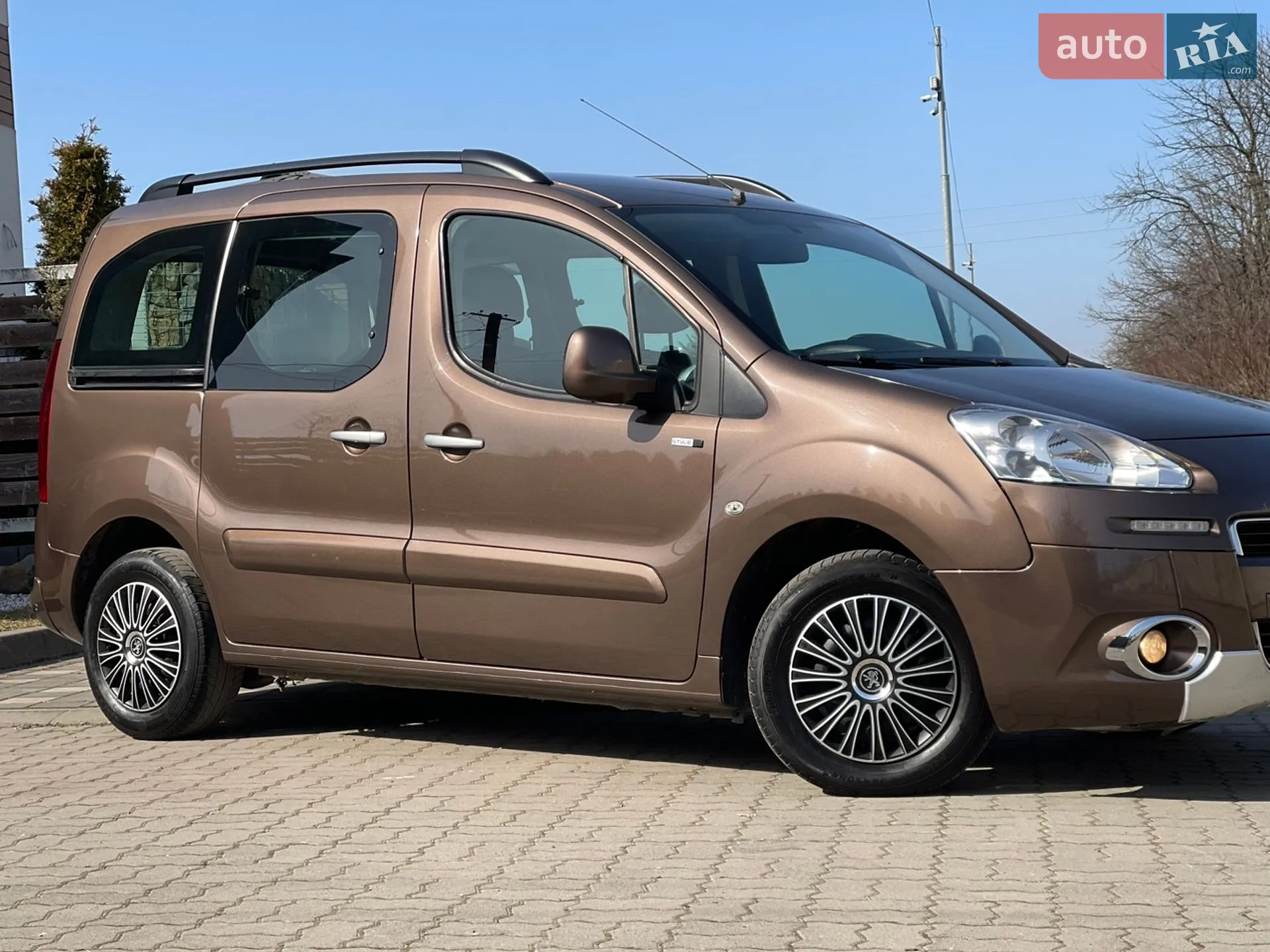 2015 Peugeot Partner - мініатюра 16