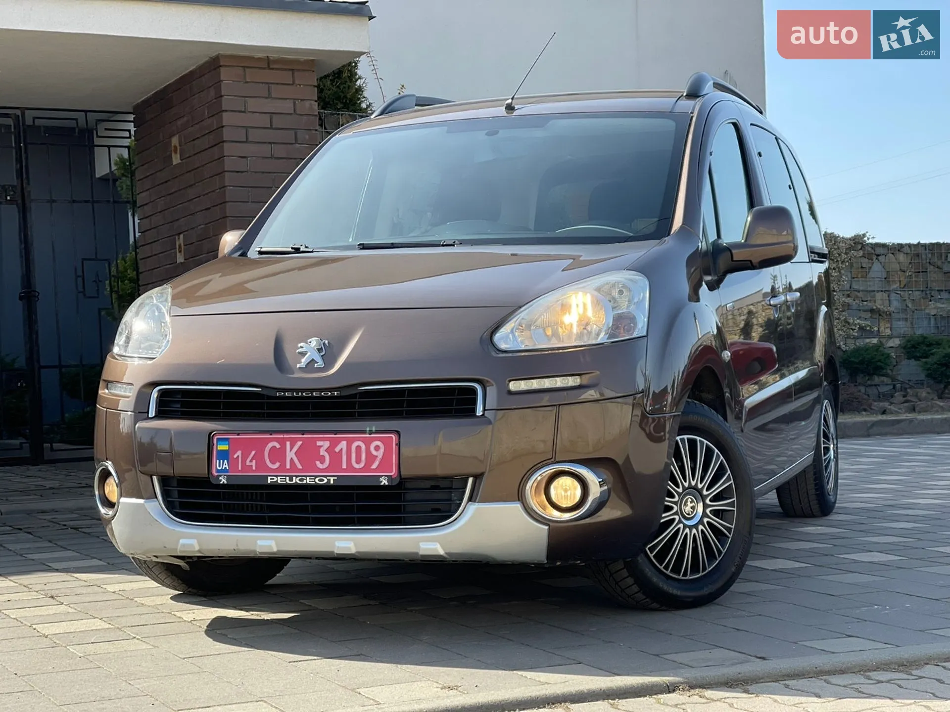 2015 Peugeot Partner - мініатюра 30