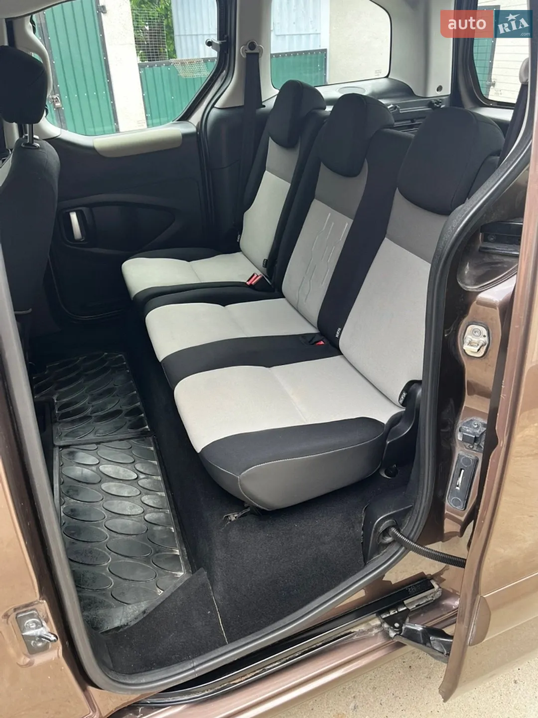 2014 Peugeot Partner - мініатюра 17