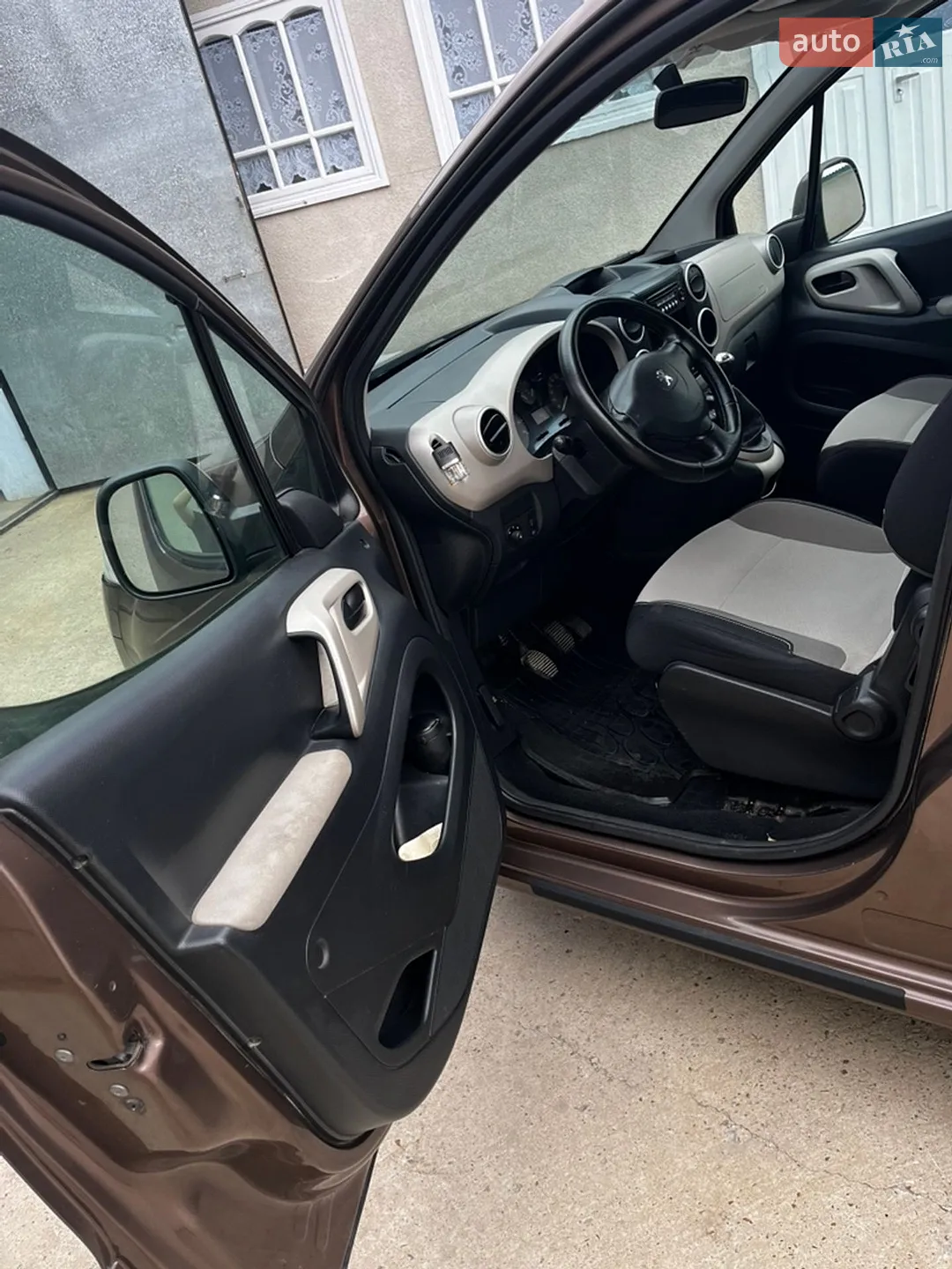 2014 Peugeot Partner - мініатюра 23