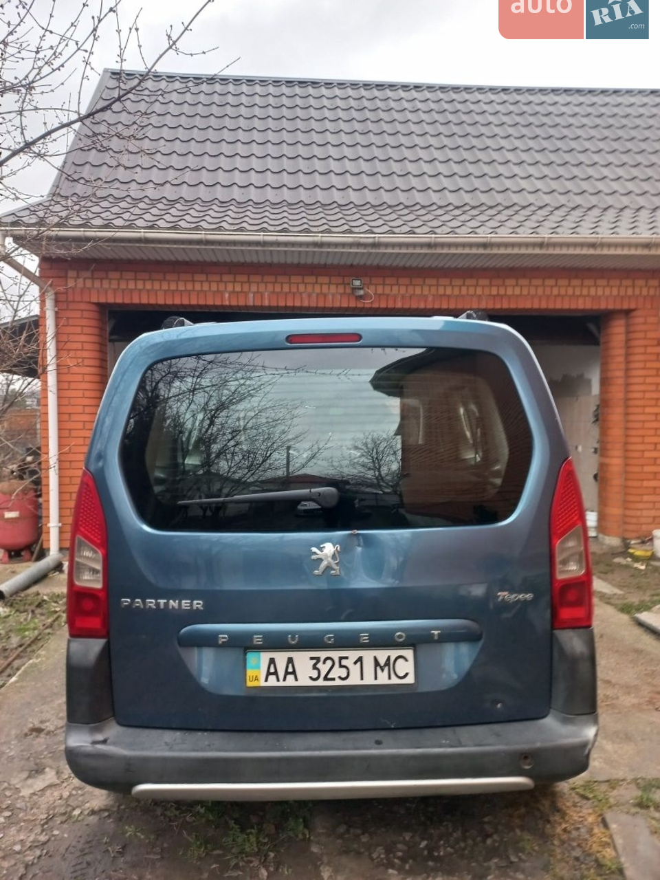 2011 Peugeot Partner - мініатюра 27