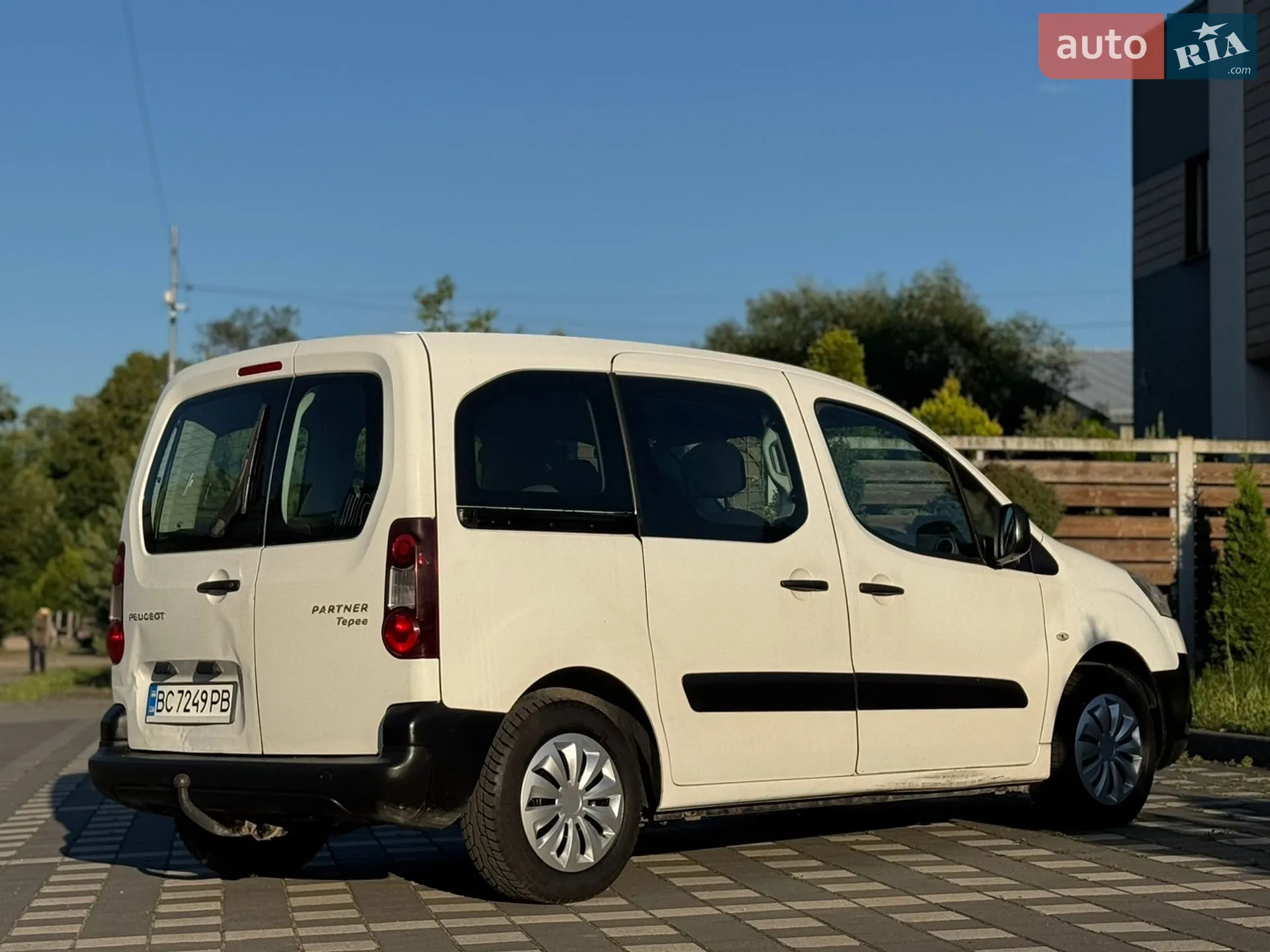2012 Peugeot Partner - мініатюра 29
