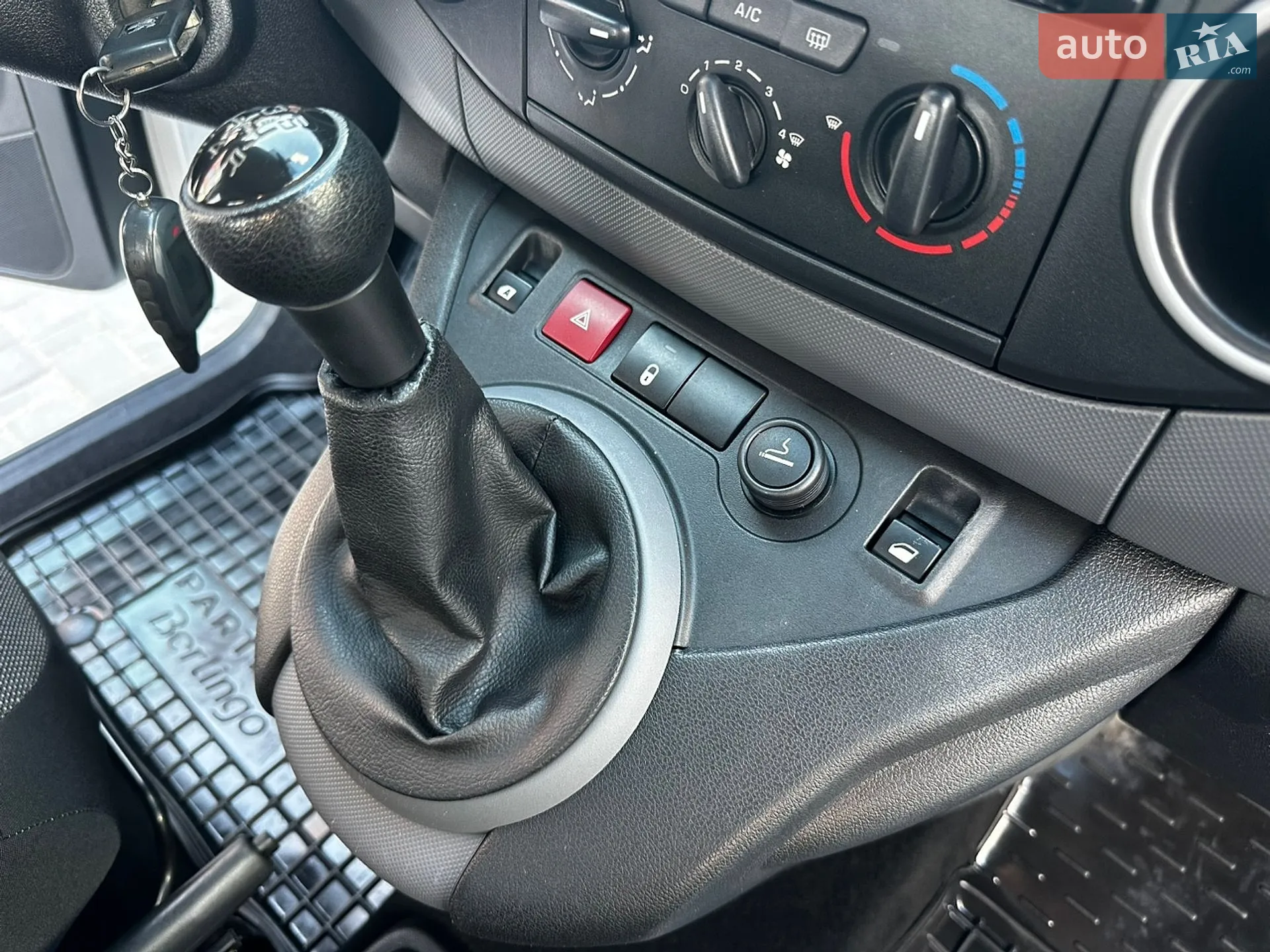 2017 Peugeot Partner - мініатюра 17