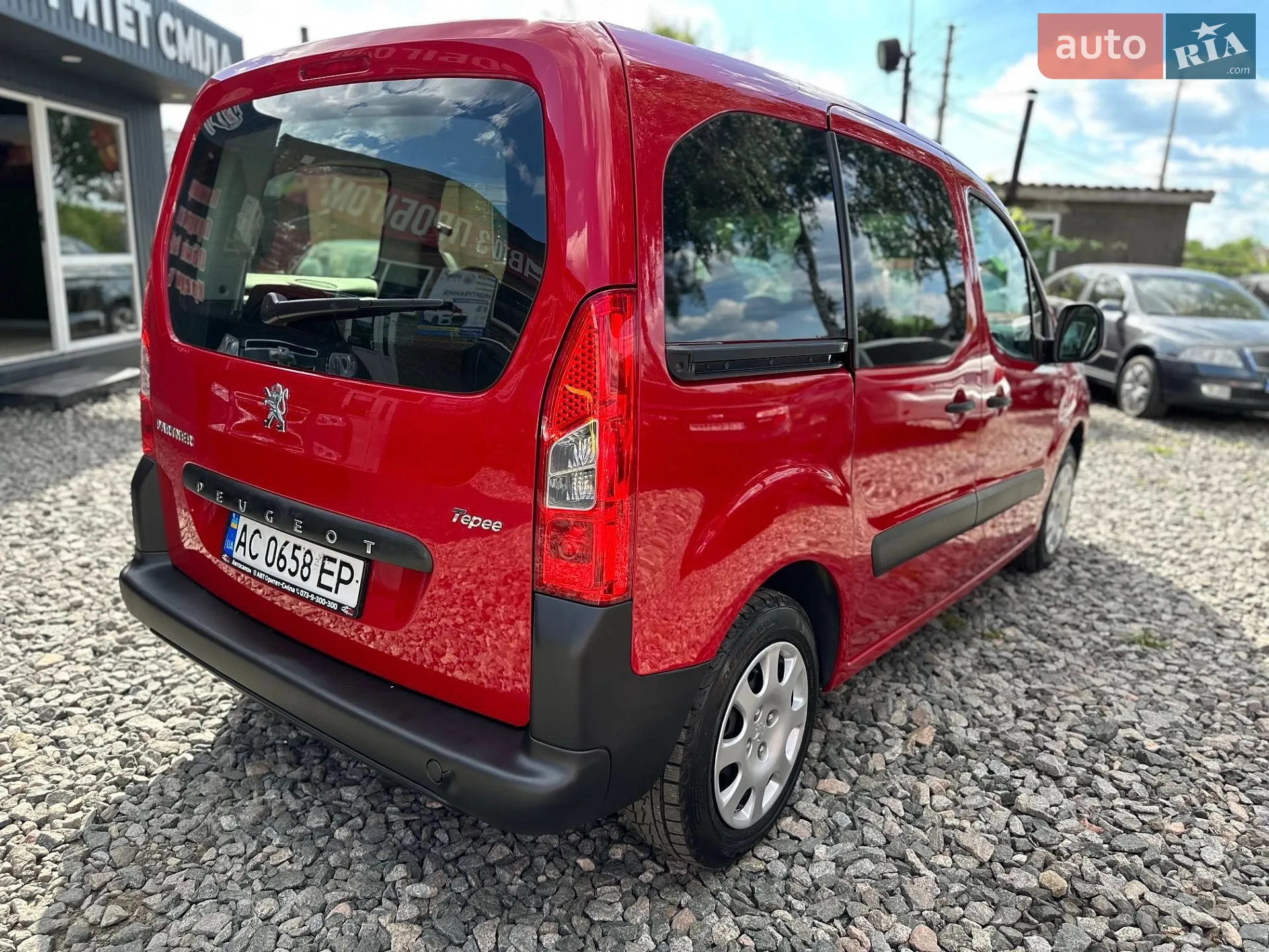 2012 Peugeot Partner - мініатюра 12