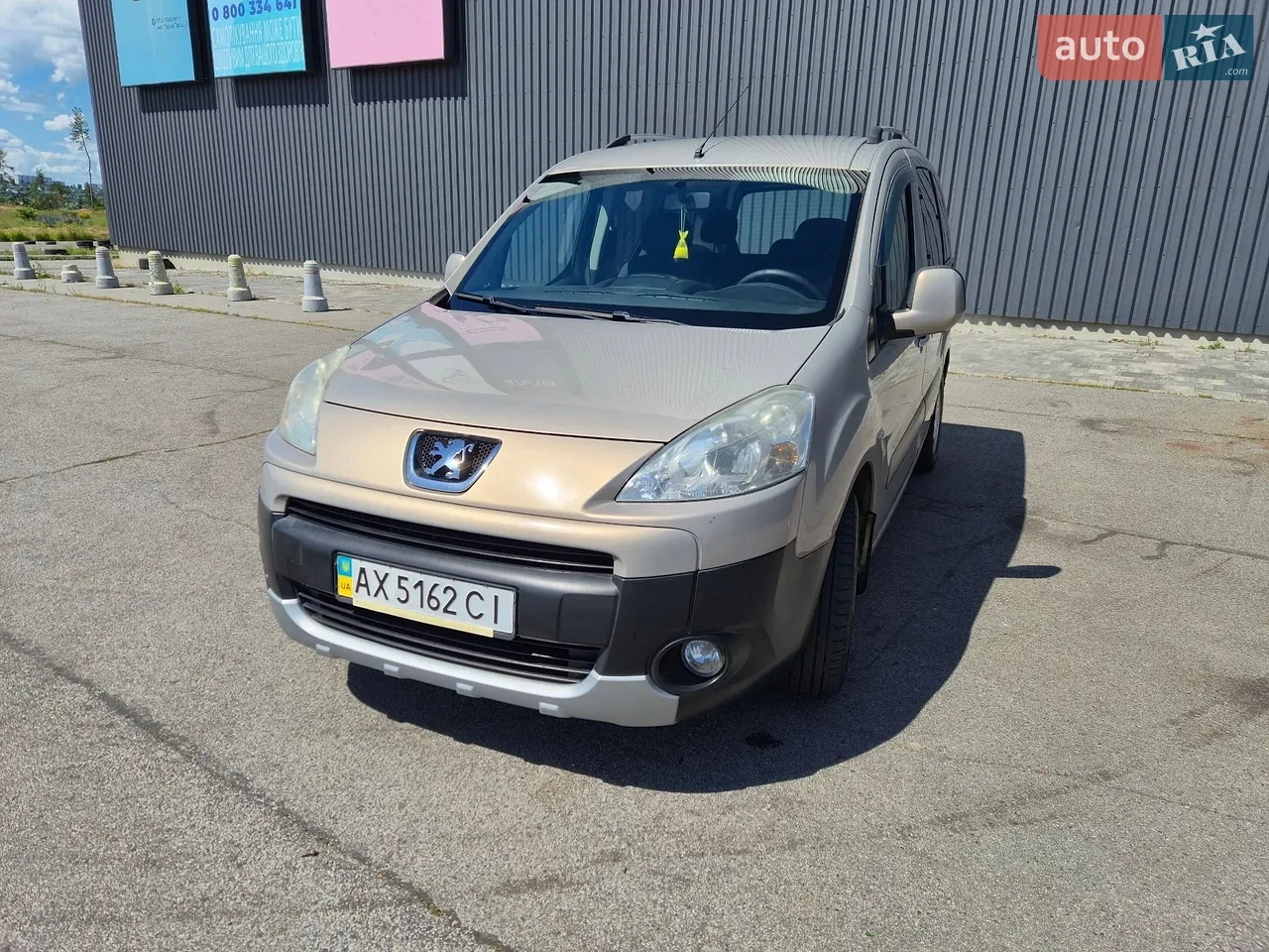 2011 Peugeot Partner - мініатюра 18