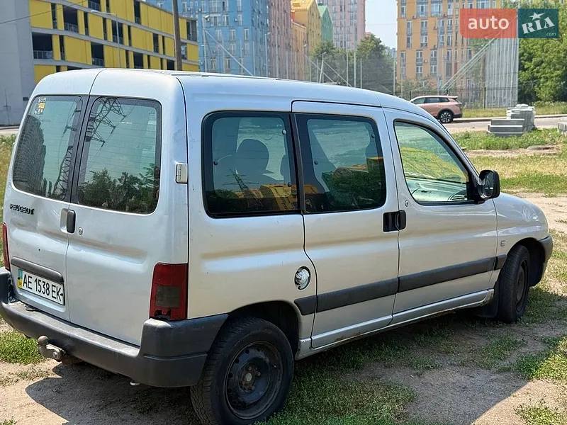 Peugeot Partner 2001 VIN VF35FKFWF60405821 фото оголошення 4 з 37