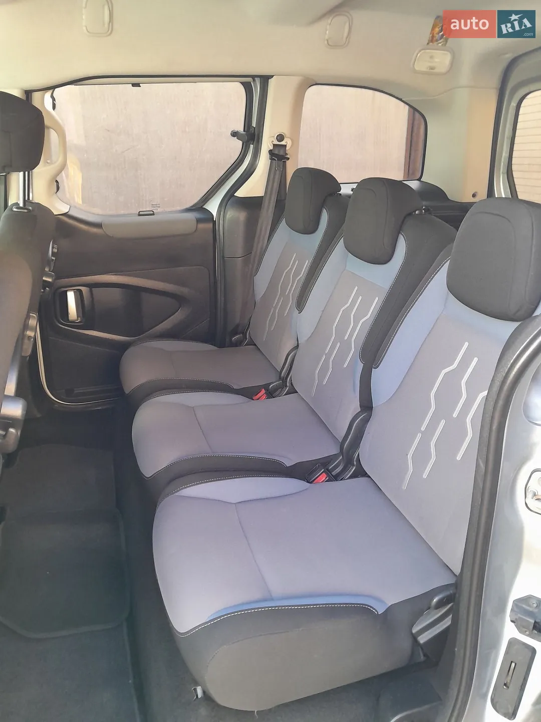 2013 Peugeot Partner - мініатюра 7