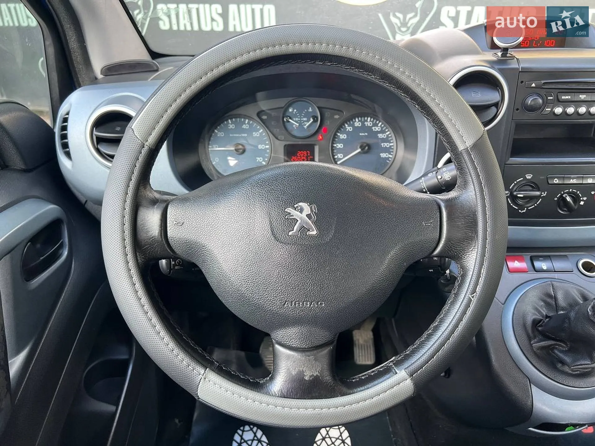 2013 Peugeot Partner - мініатюра 17