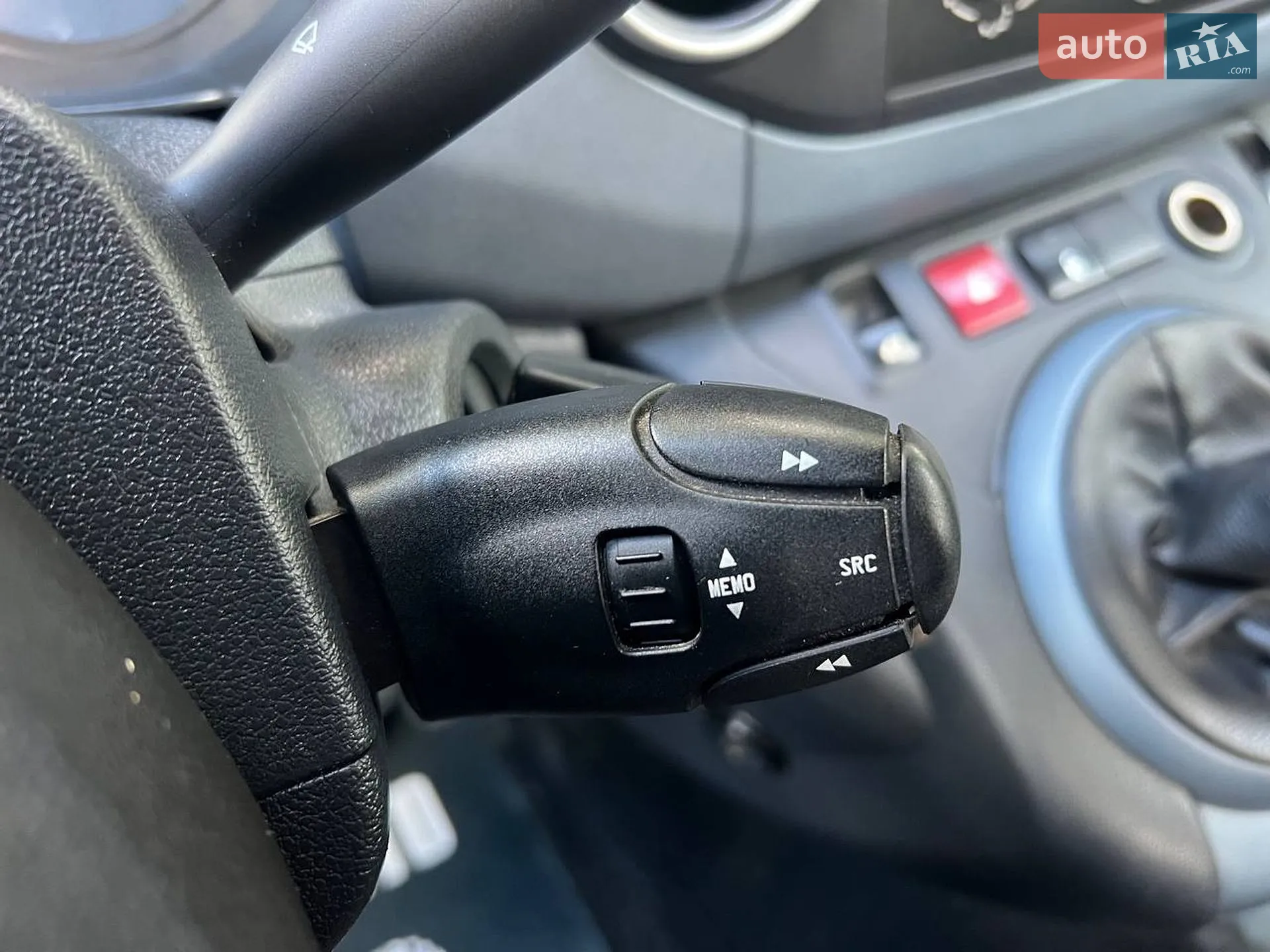 2013 Peugeot Partner - мініатюра 21
